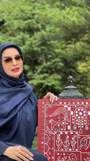 تابلوی لیپان کبوتر ابعاد ۵۰ در ۷۰